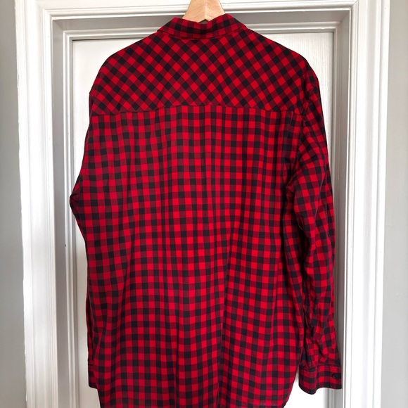 Red and black XL plaid shirt - Picture 2 of 3